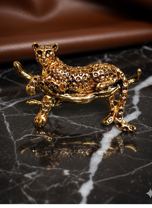 Calm Leopard Brooch