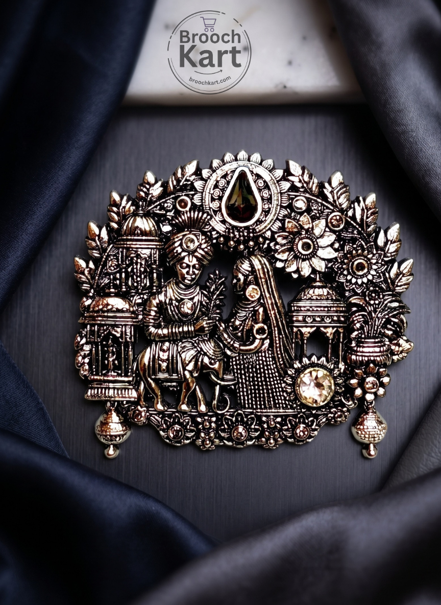 Bride Groom Mini Brooch