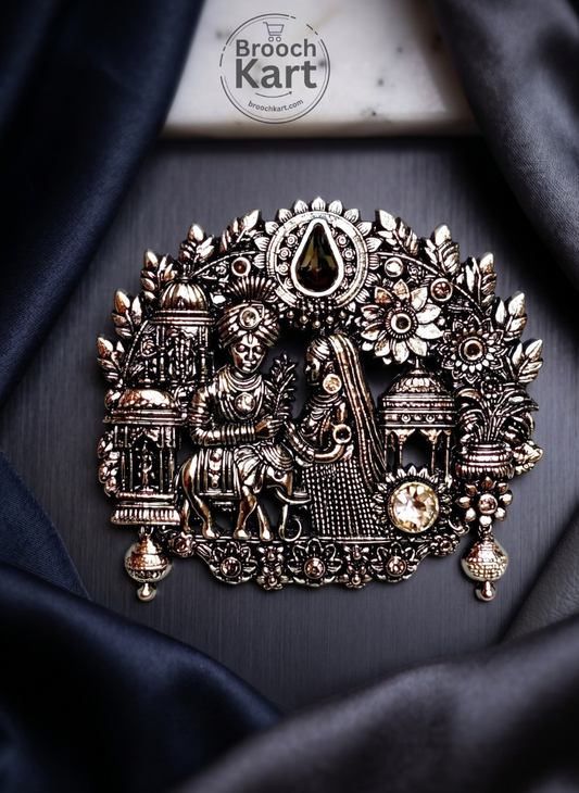 Bride Groom Mini Brooch