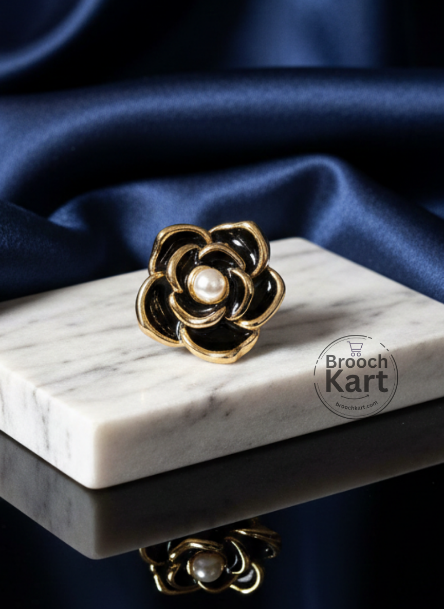 Black Cute Pearl Flower Brooch