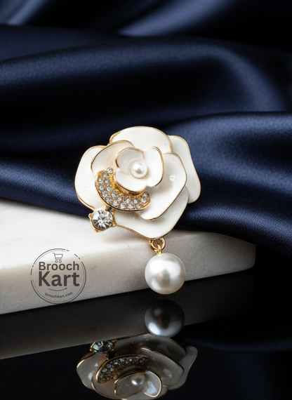 White Cute Pearl Flower Brooch