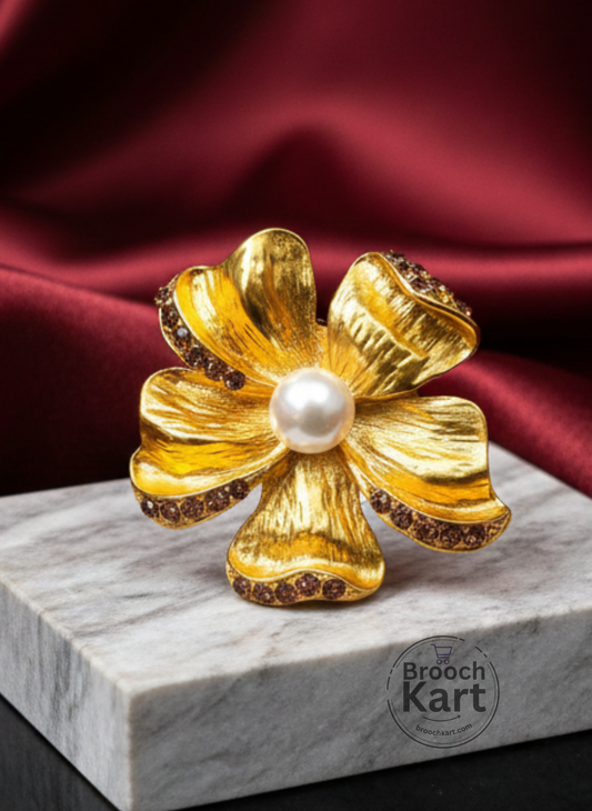 Five Golden Petals Brooch